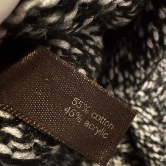 Express Women's Black and White Knit Turtleneck Sweater Size Small - Picture 3 of 3